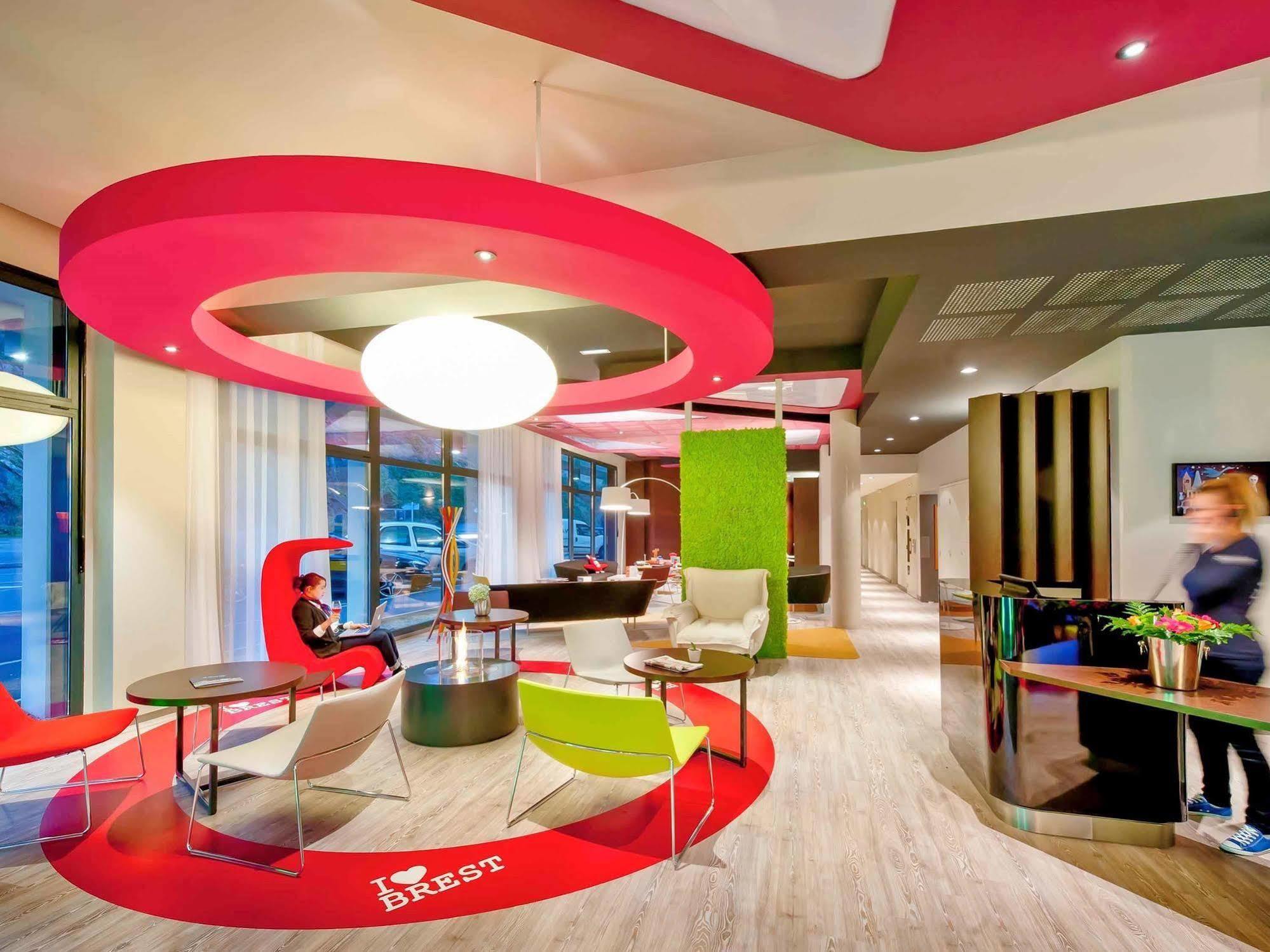 Ibis Budget Brest Centre Port Exterior photo
